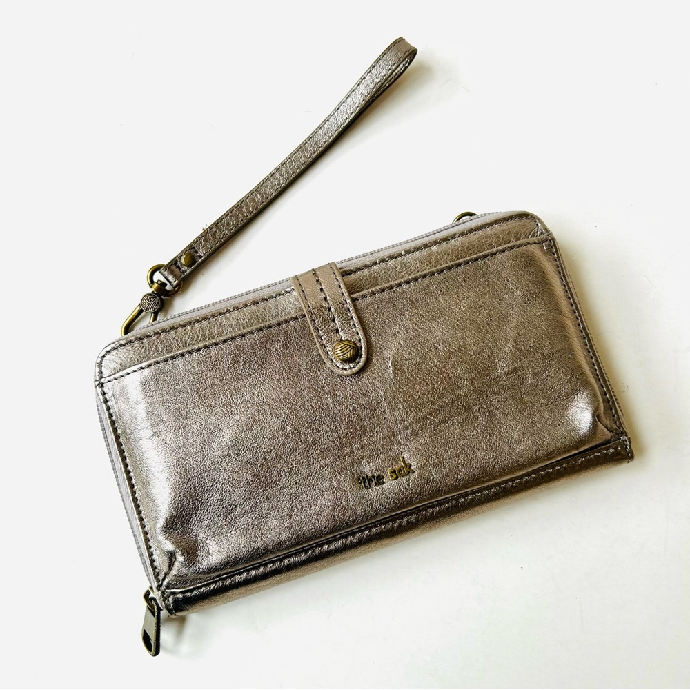 The Sak Leather Metallic Gold Wristlet Wallet Excellent Condition